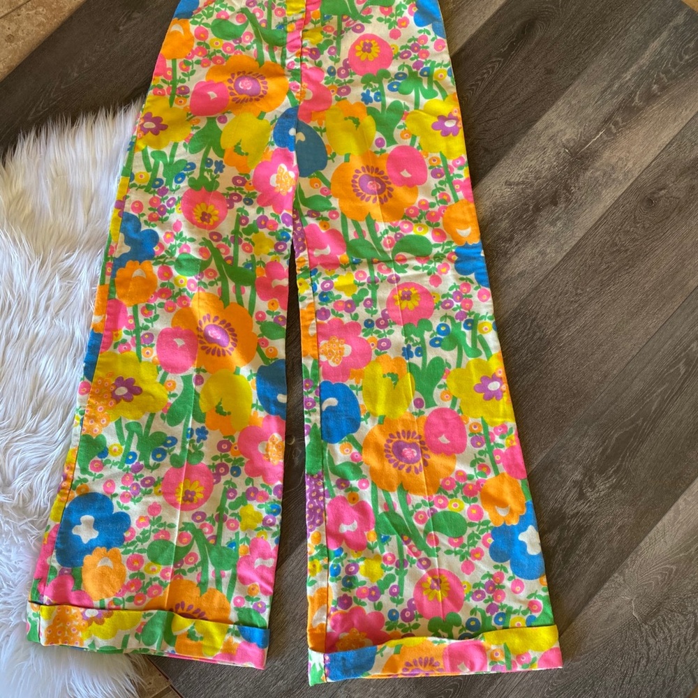 Retro high waisted bellbottoms